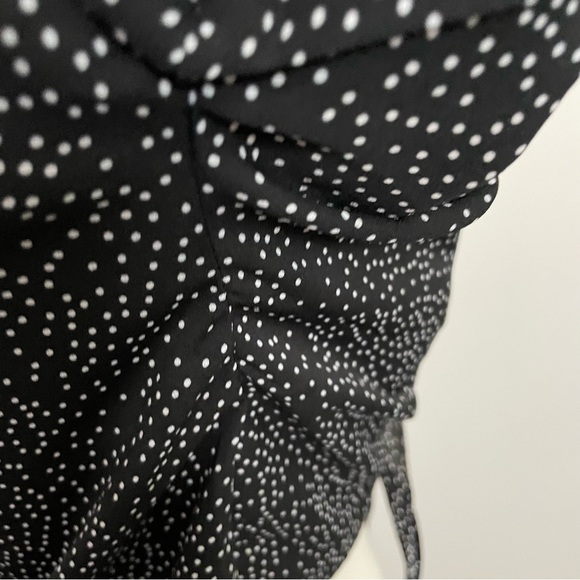 Urban Outfitters Top Cropped Tie Front Cuffed Sleeve Polka Dot Black White Y2K - Picture 7 of 10